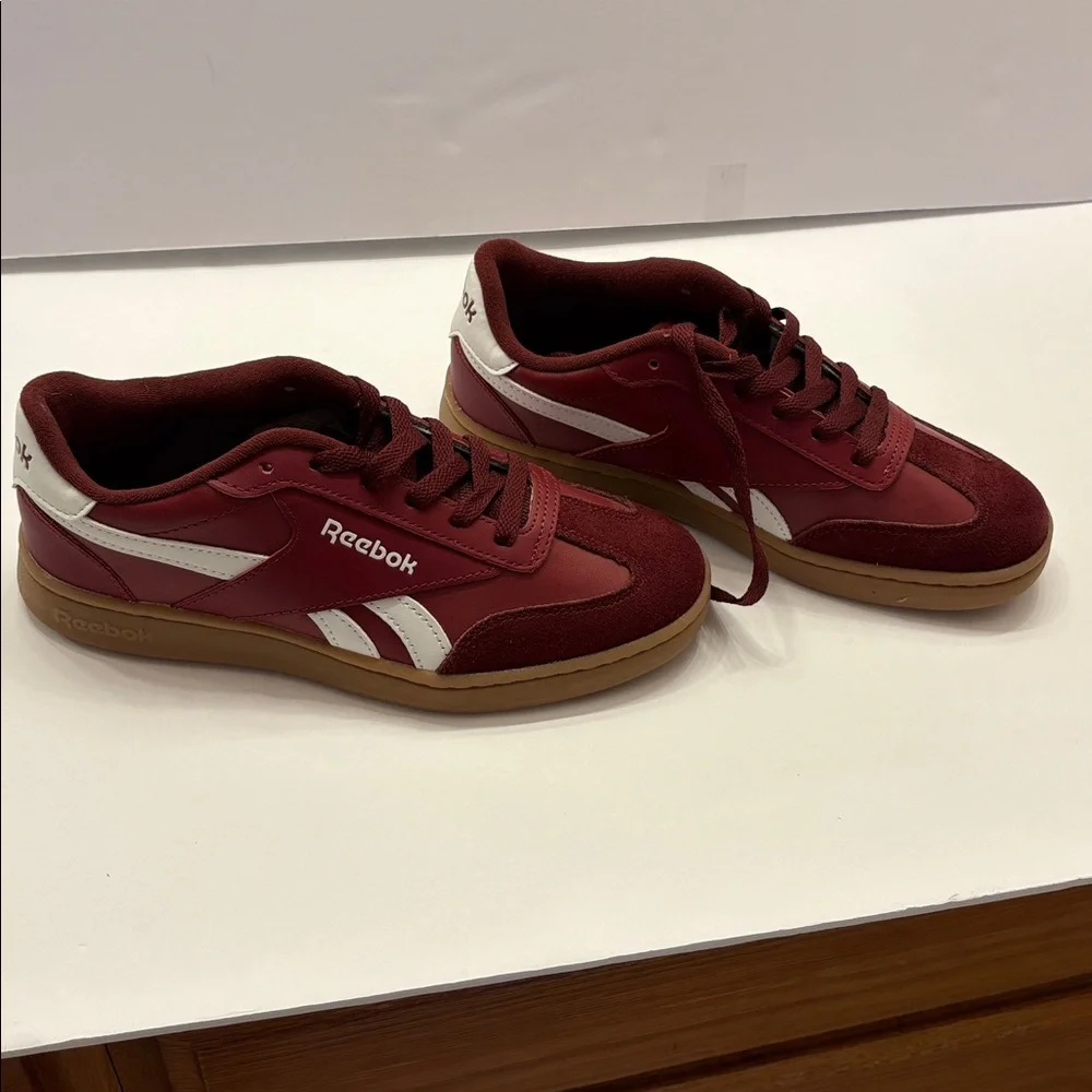Reebok Burgundy and White Low-Top Sneakers - Picture 3 of 4